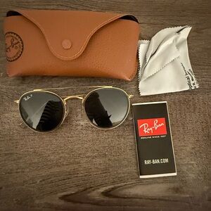 Ray-Ban Round Sunglasses with Case